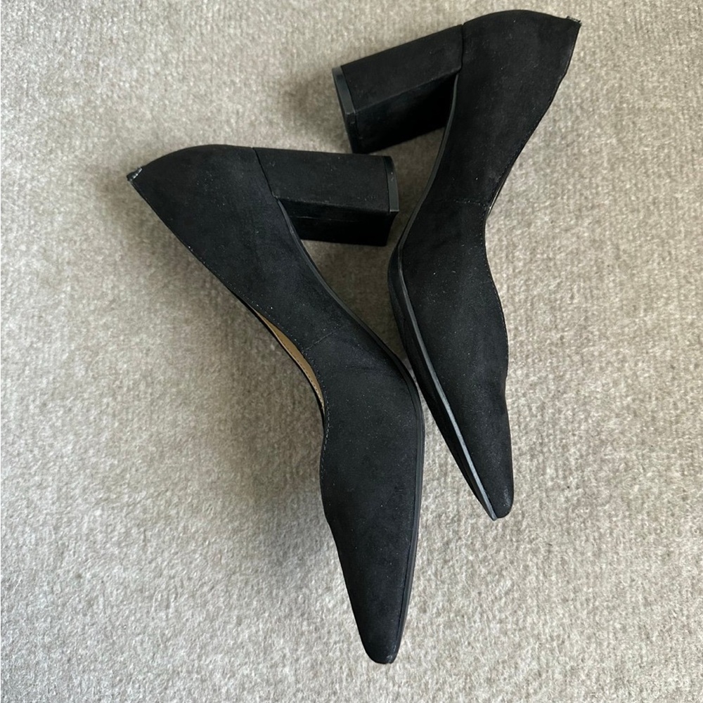 Marc Fisher ‘Caitlin’ Pumps ~9M - Picture 2 of 5